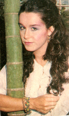 Lucélia Santos como Alba
