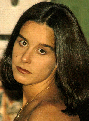 Lucélia Santos como Leninha