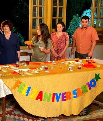 Cena Conto Feliz Aniverário